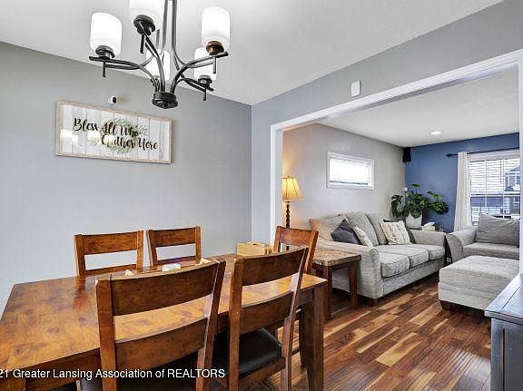 5th image of 1233 Wildflower Dr
