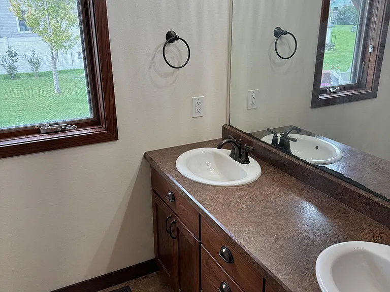 5087 Woodhaven St S — Photo 17