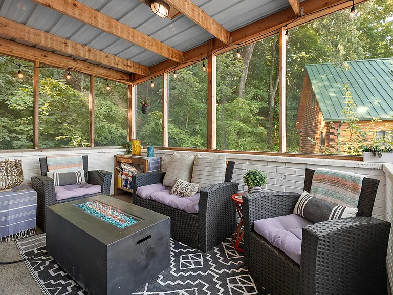 E4689 Winnebago Ct — Photo 9