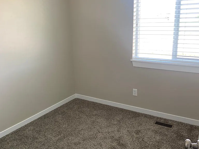 726 Trails End — Photo 6