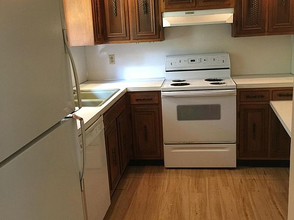 2nd image of 4663 Cary Ln