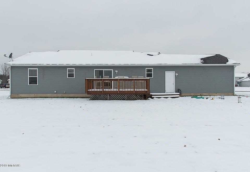 1034 Taylor Dr, Plainwell, MI 49080 Zillow