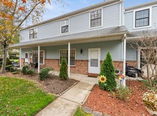 93 Aspen Dr, North Brunswick, NJ 08902