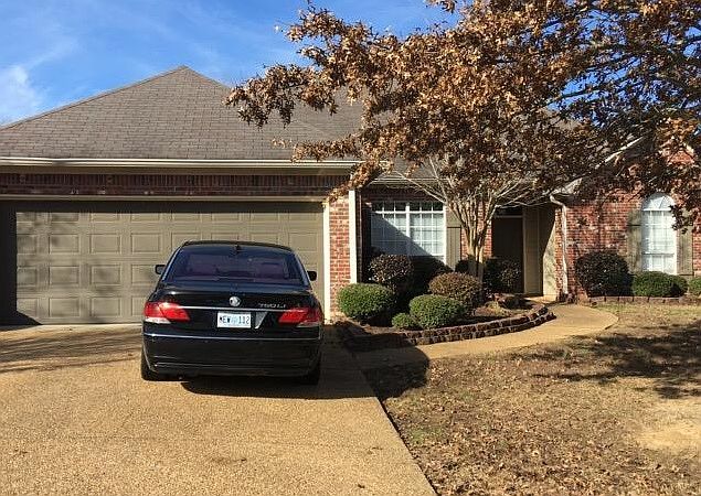 1st image of 119 Southwood Dr