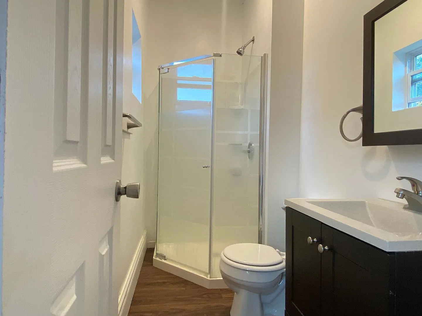 Studio, 1.0 bath, $875 — Photo 4