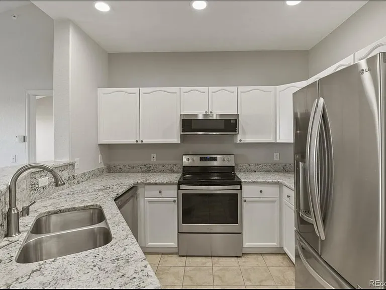 7454 S Alkire St #301 — Photo 3