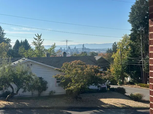 Heenan 1110-1112, 1110-1112 NE 41st St #1110, Vancouver, WA 98665