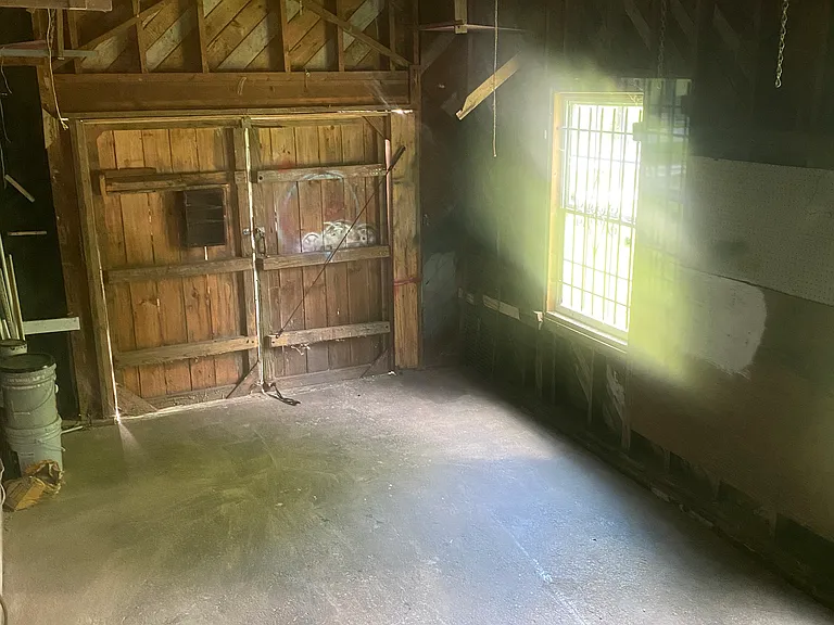 1293 Main St — Photo 36
