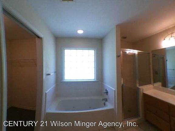5th image of 5131 Aqua Vista Dr