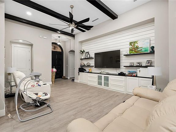 2nd image of 5616 Oriole Ave