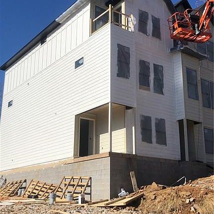 5th image of 123 N Washington Ave