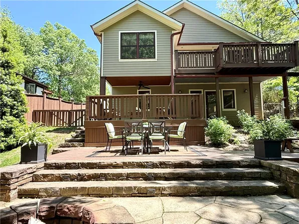 803 N Highland Ave, Fayetteville, AR 72701