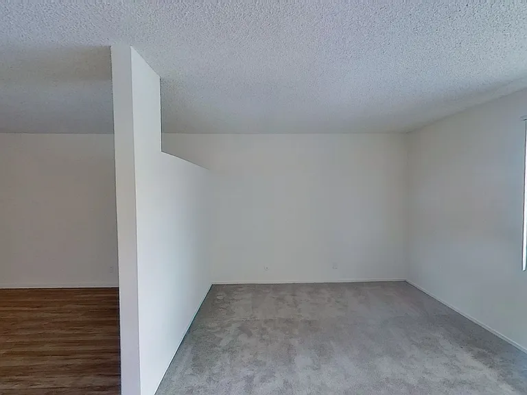 521 N. Tustin Ave — Photo 12