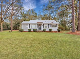 611 S Elm St, Jesup, GA 31546