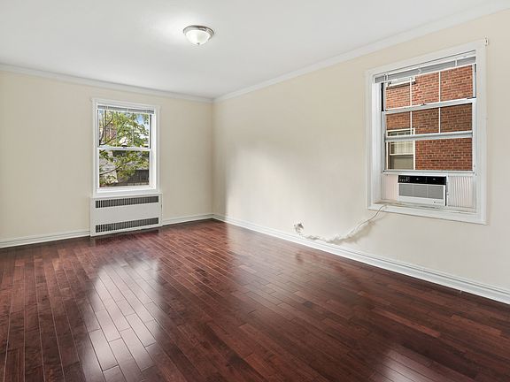 5th image of 111-14 76th Ave #206