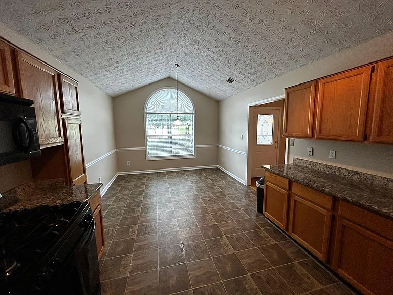 5410 Maltdie Ct — Photo 2