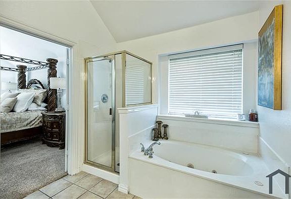 3rd image of 1905 Murifield Ave