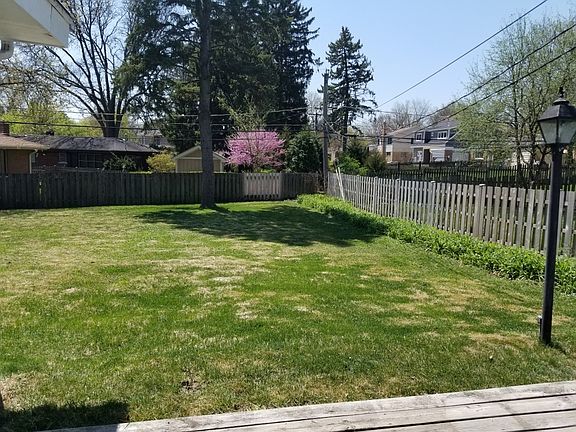 3rd image of 711 E Euclid Ave
