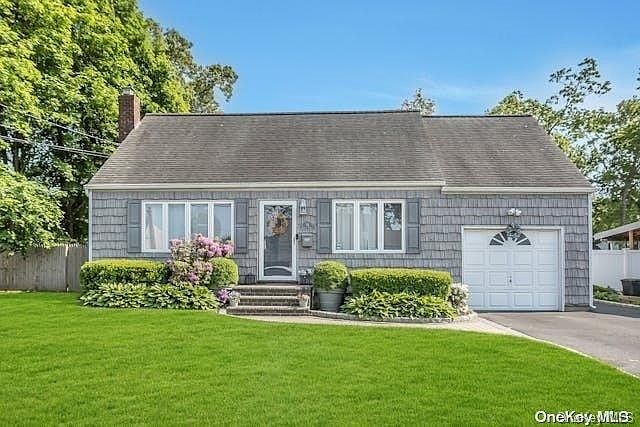 1st image of 14 Elaine Drive