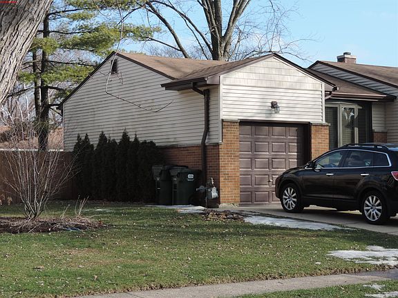 3rd image of 209 N Norman Dr