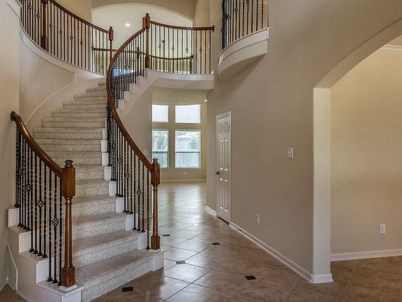 4th image of 2893 Concordia Ct