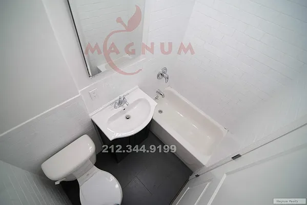 Rented by Magnum Realty Holdings, LLC | media 21