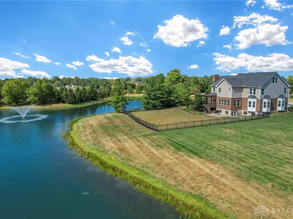 10500 Wallingsford Cir, Dayton, OH 45458