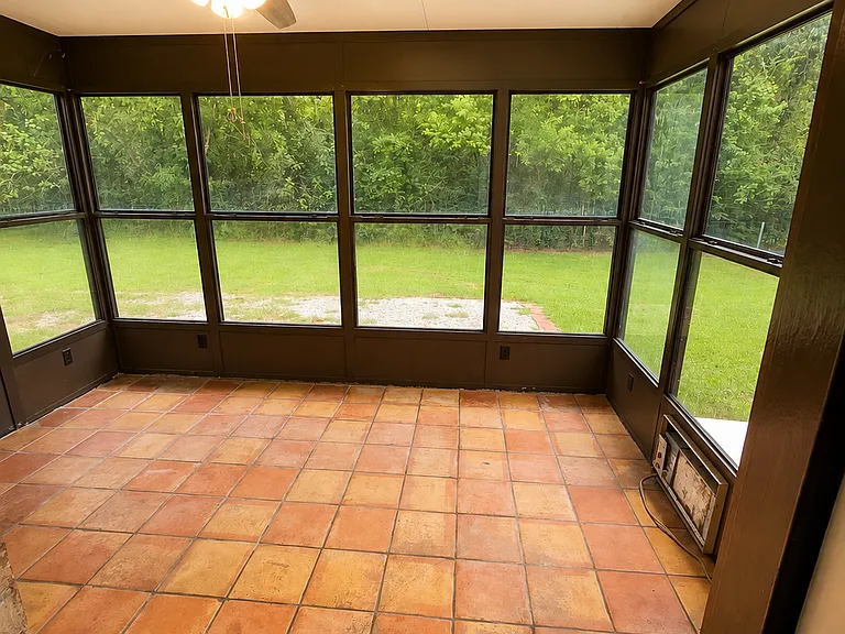 405 E Ridge Dr — Photo 17