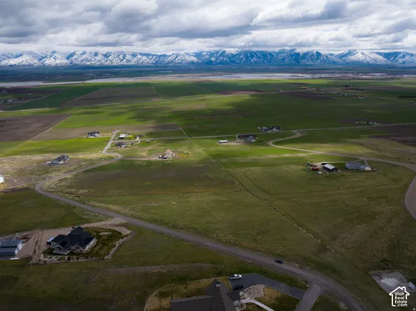 6950 W 2700 N, Mendon, UT 84325