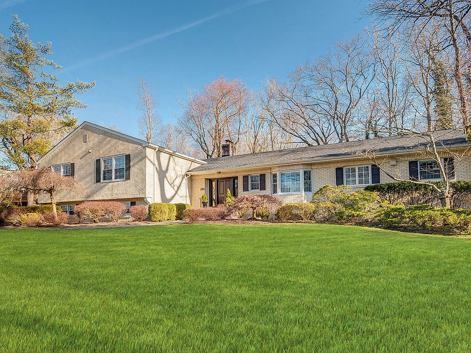 Ranch Style - Short Hills, NJ Homes for Sale