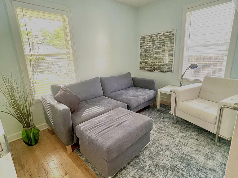 205 N Altadena Ave — Photo 7
