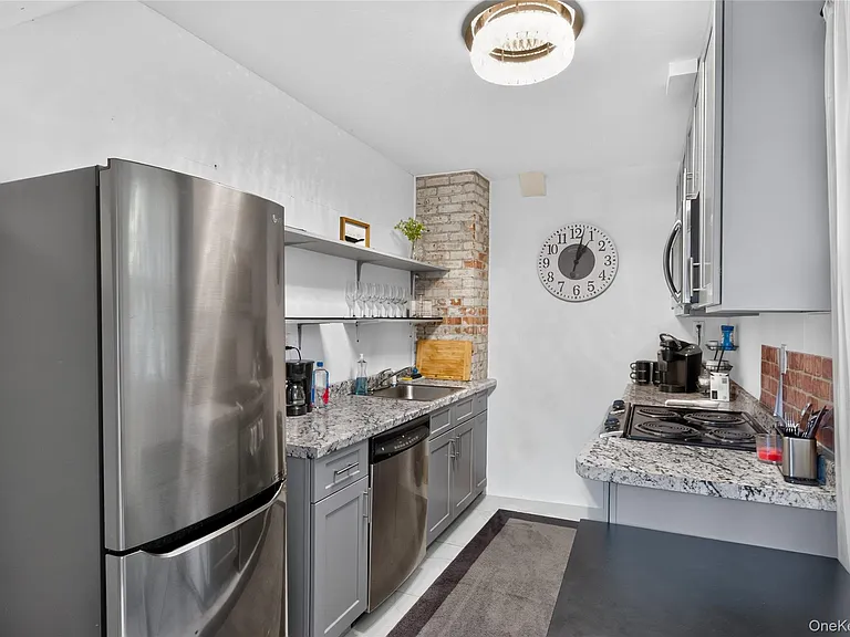 5 Kohlsaat Ct — Photo 27