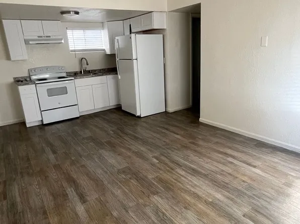 Fontana Apartments East