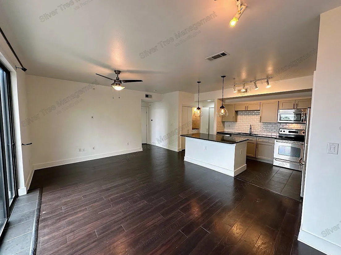 1 bed, 1.0 bath, 749 sqft, $1,575 — Photo 3