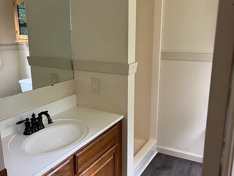 its floor master bath with shower