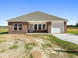 32 Rawls Rd, Perkinston, MS 39573