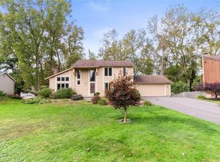 31 Misty Pine Rd, Fairport, NY 14450