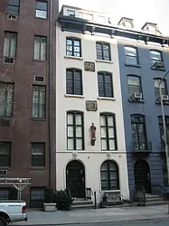 105 East 35th Street in Murray Hill
