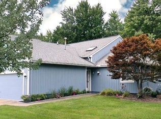 1558 Iris Glen Dr, Twinsburg, OH 44087