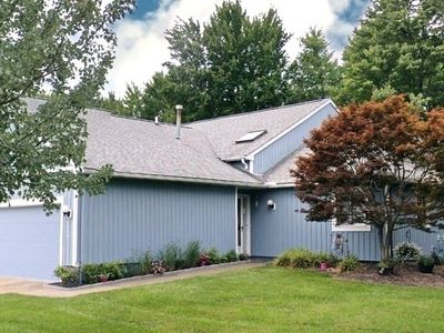 1558 Iris Glen Dr, Twinsburg, OH, 44087