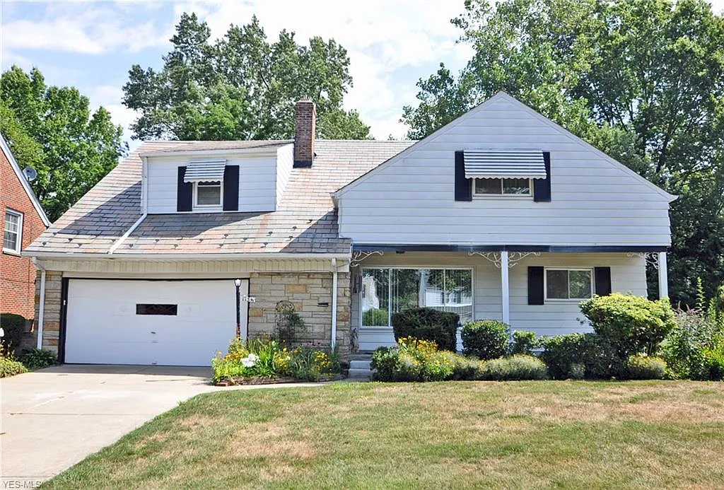 1135 Brandon Rd photo 1
