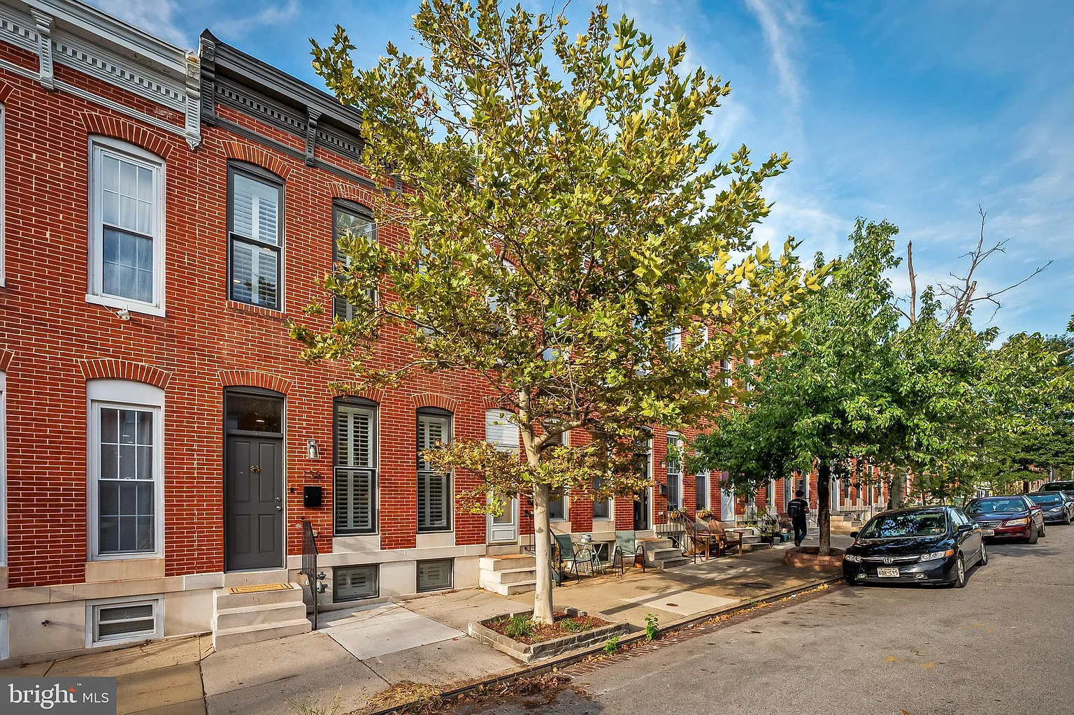 138 W Clement St photo 1