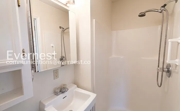 1407 Cloverdale Cir — Photo 18