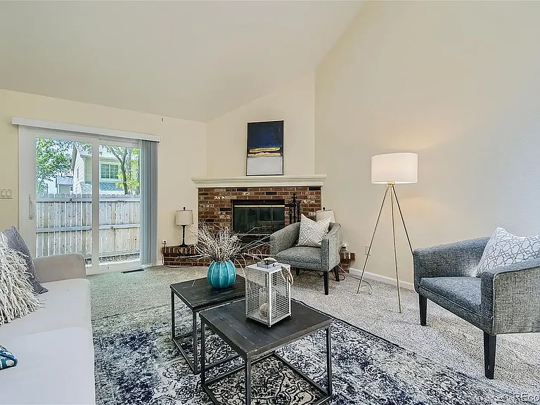 13012 Harrison Dr — Photo 2