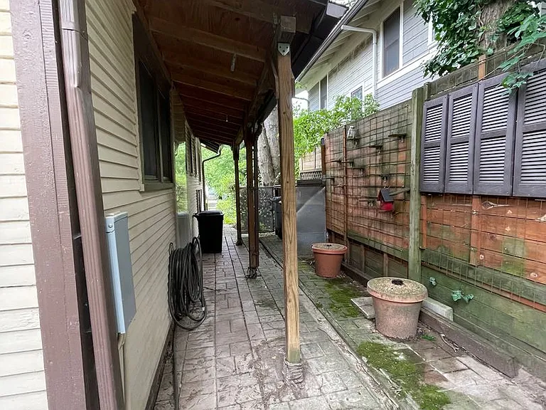 499 Littleton St — Photo 30