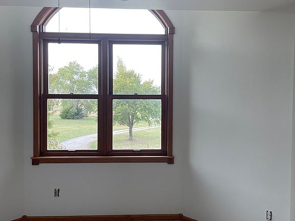 4th image of 1156 W Donald Ln