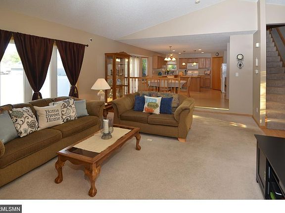 5th image of 1800 Lupine Dr