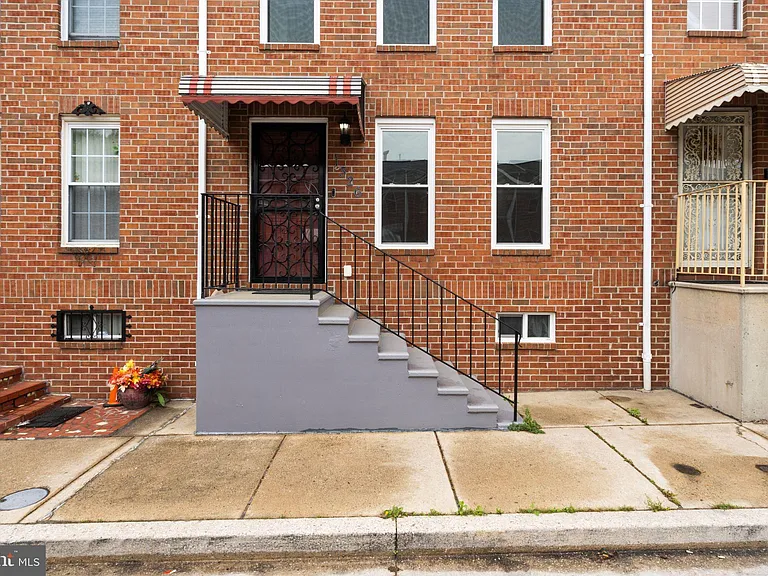 1326 N Stockton St — Photo 1