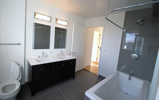 Rented by Bold New York | media 113