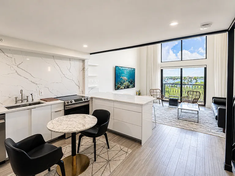 101 N Clematis St #416 — Photo 4